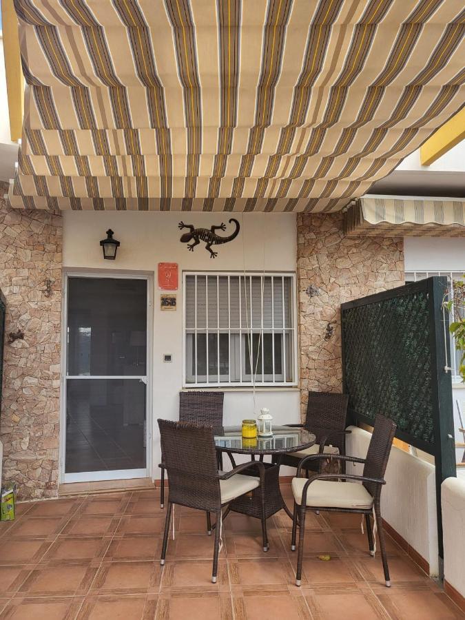 הוילה קמפואמור Magnifico Adosado Con Piscina Y Barbacoa מראה חיצוני תמונה