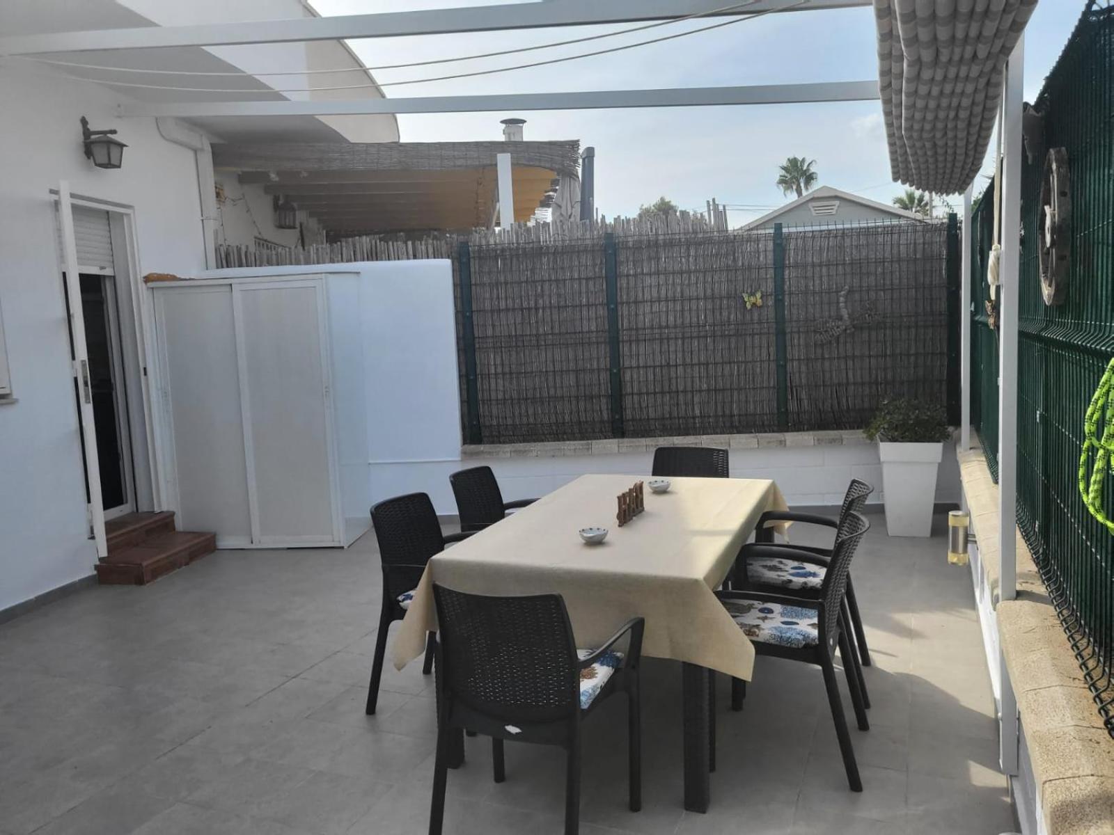 הוילה קמפואמור Magnifico Adosado Con Piscina Y Barbacoa מראה חיצוני תמונה